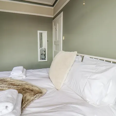 Дом отдыха 12 Westfield Terrace