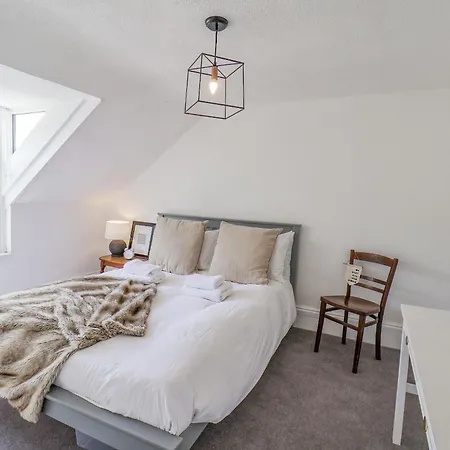 Дом отдыха 12 Westfield Terrace *